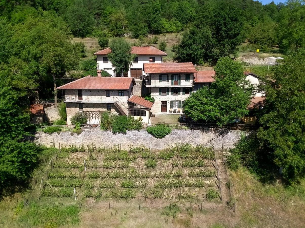Agriturismo La Collina degli Scoiattoli Cravanzana Esterno foto
